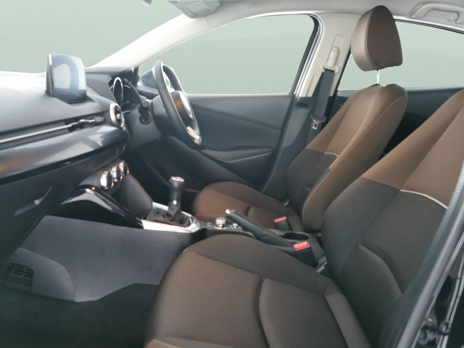 Used Mazda Mazda2 2022 for sale - 77113899: Photo 4