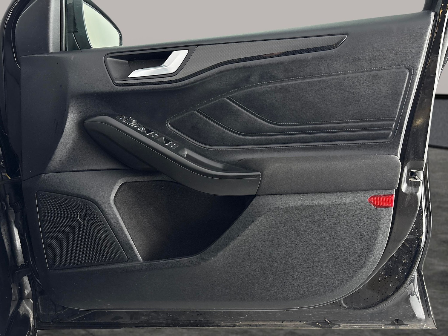 Used Ford Focus for sale - 77023828: Photo 28