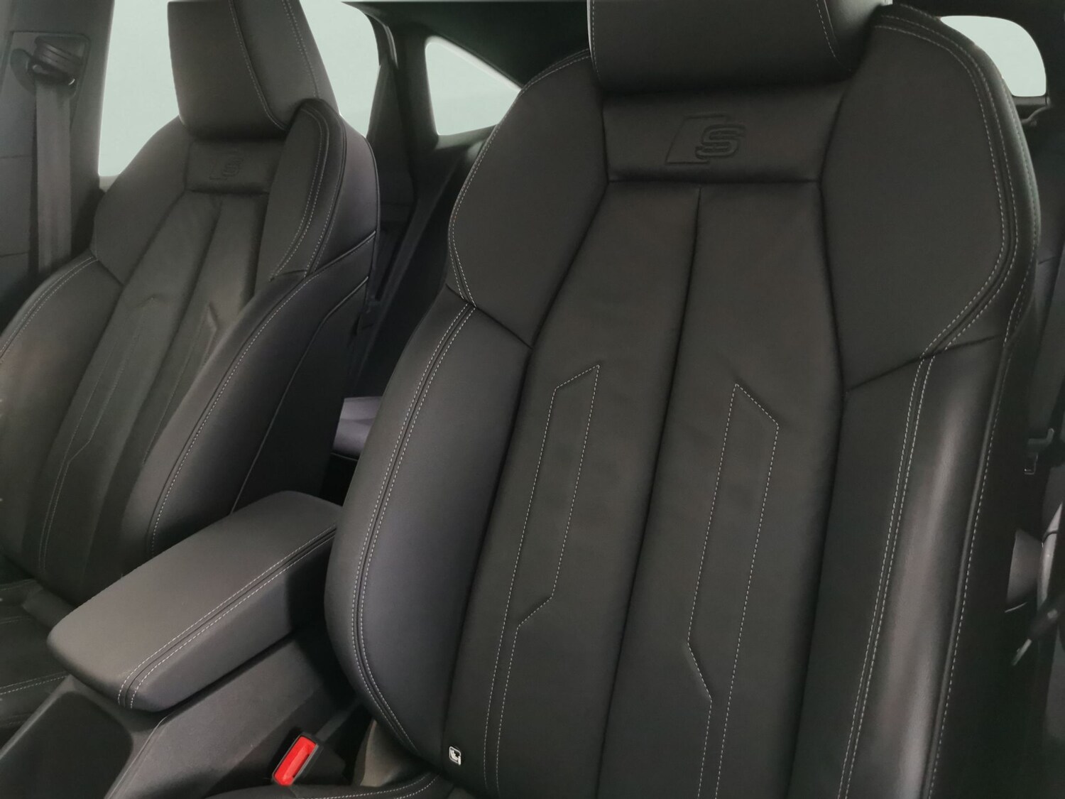 Used Audi Q4 e-tron 2023 for sale - 77829731: Photo 7