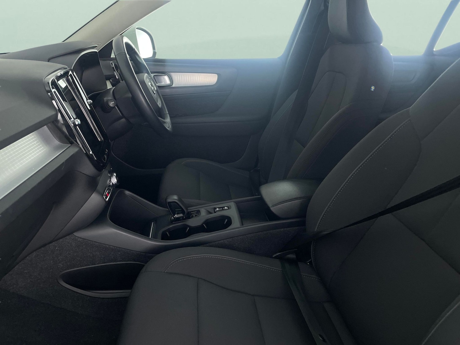 Used Volvo XC40 2022 for sale - 78144353: Photo 4