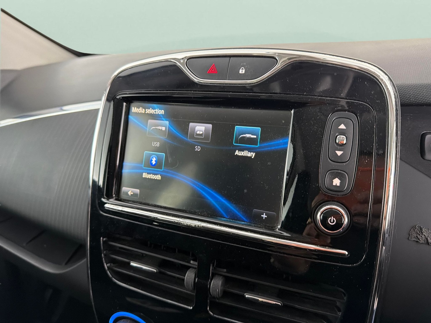 Used Renault Zoe 2019 for sale - 77069637: Photo 16