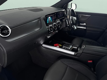 Used Mercedes-Benz GLA 2021 for sale - 76879112: Photo