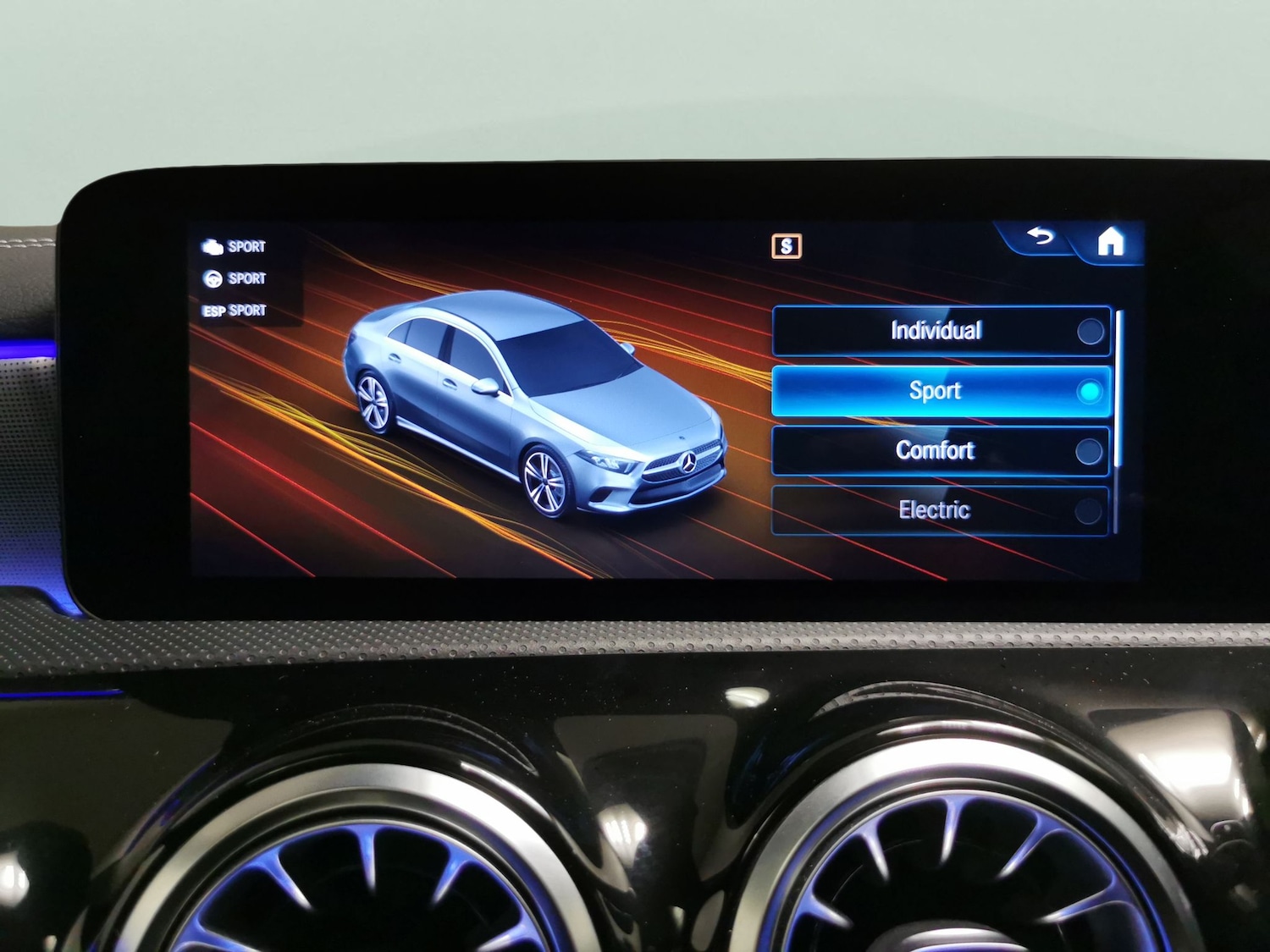 Used Mercedes-Benz A-Class 2022 for sale - 76554932: Photo 18