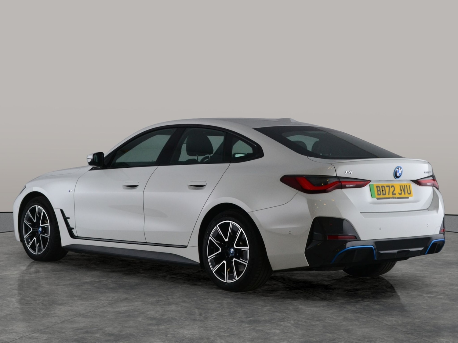 Used BMW i4 2022 for sale - 78054002: Photo 10