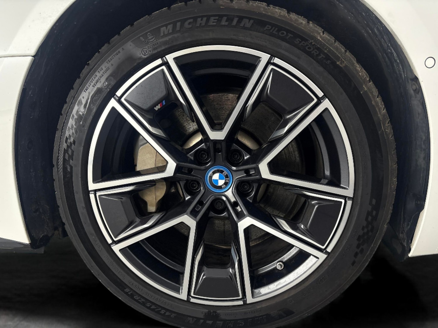 Used BMW i4 2022 for sale - 78054002: Photo 30