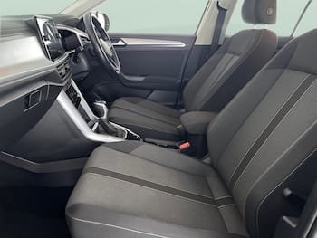 Used Volkswagen T-Roc 2023 for sale - 79652103: Photo