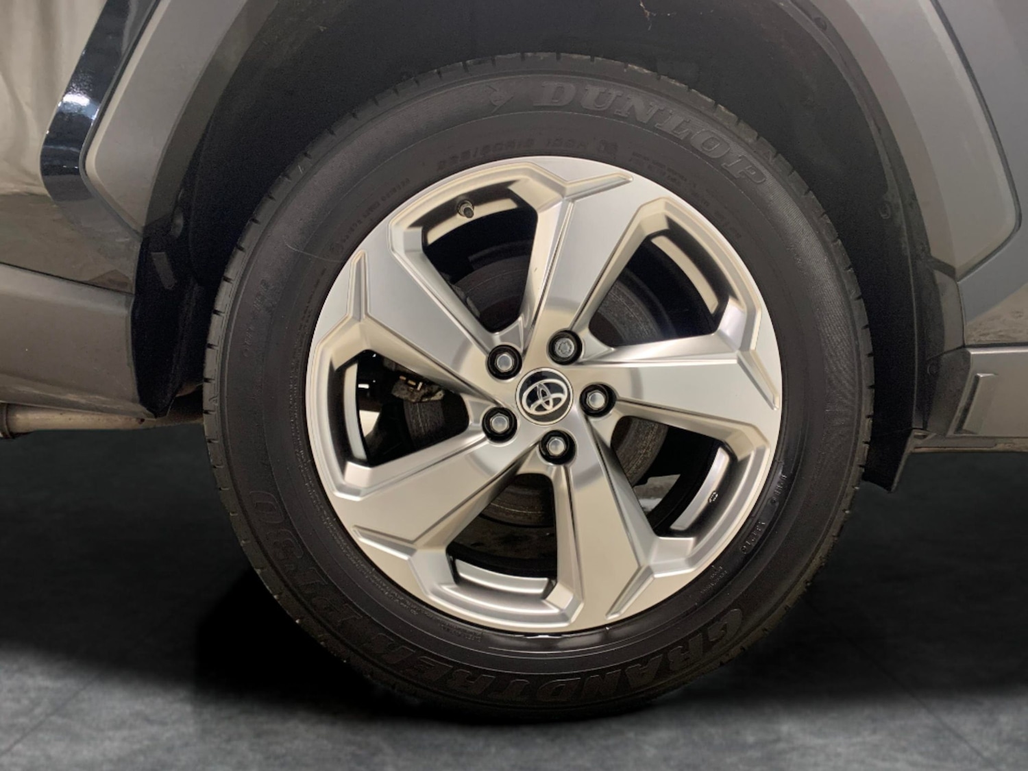 Used Toyota RAV4 2021 for sale - 77043705: Photo 25