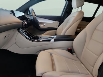 Used Mercedes-Benz EQC 2022 for sale - 78040055: Photo