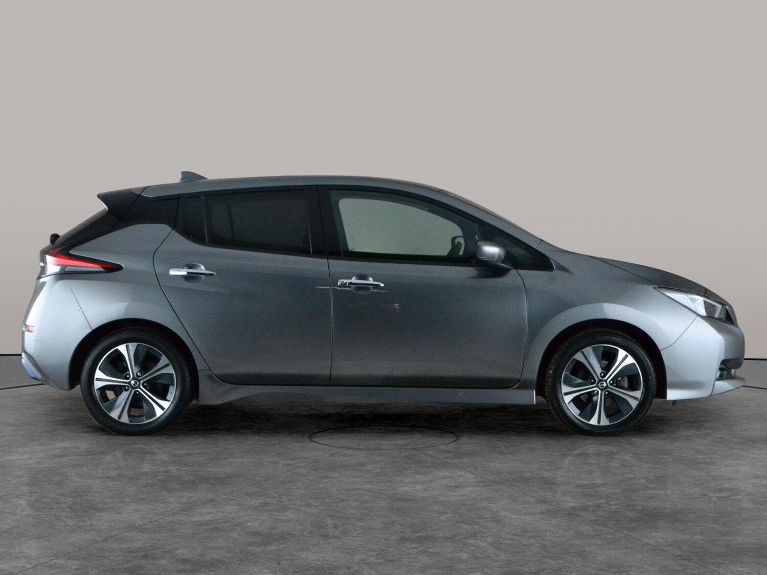 Used Nissan Leaf 2021 for sale - 77829755: Photo 8