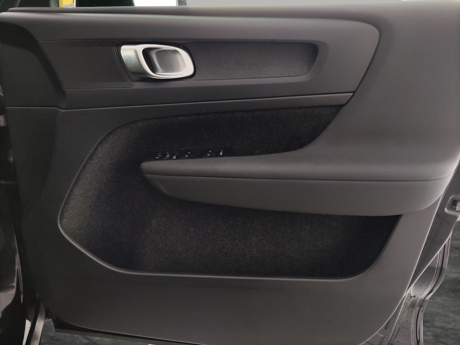 Used Volvo XC40 2023 for sale - 78000969: Photo 29