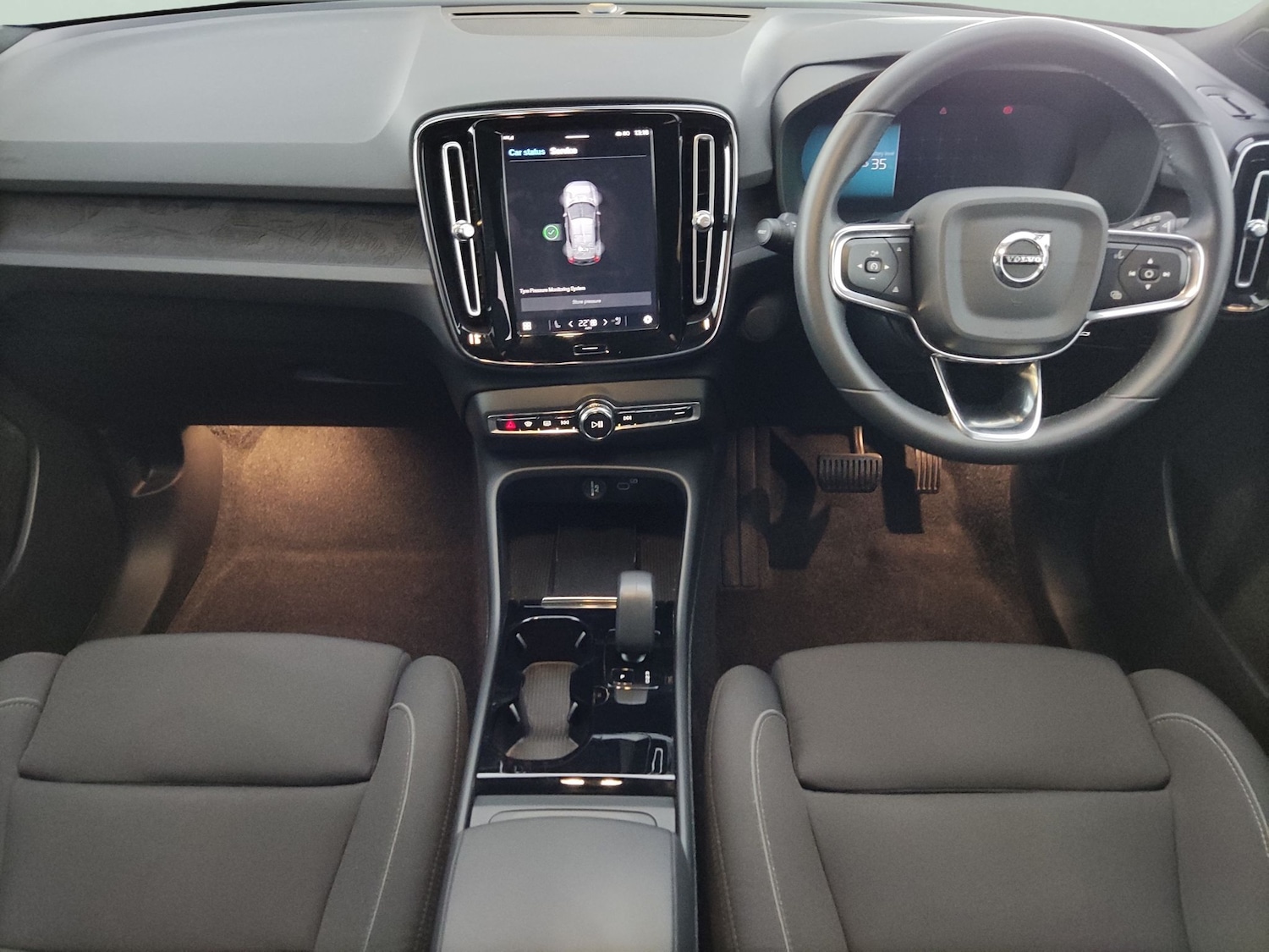 Used Volvo XC40 2023 for sale - 78000969: Photo 6