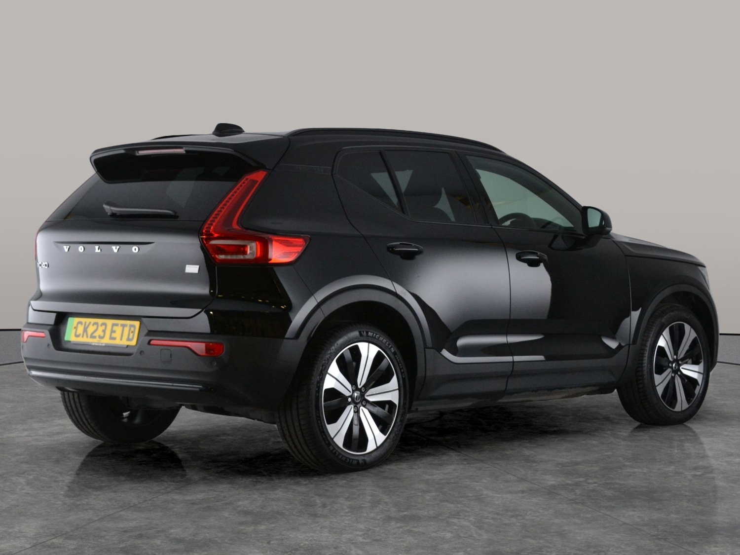 Used Volvo XC40 2023 for sale - 78000969: Photo 9