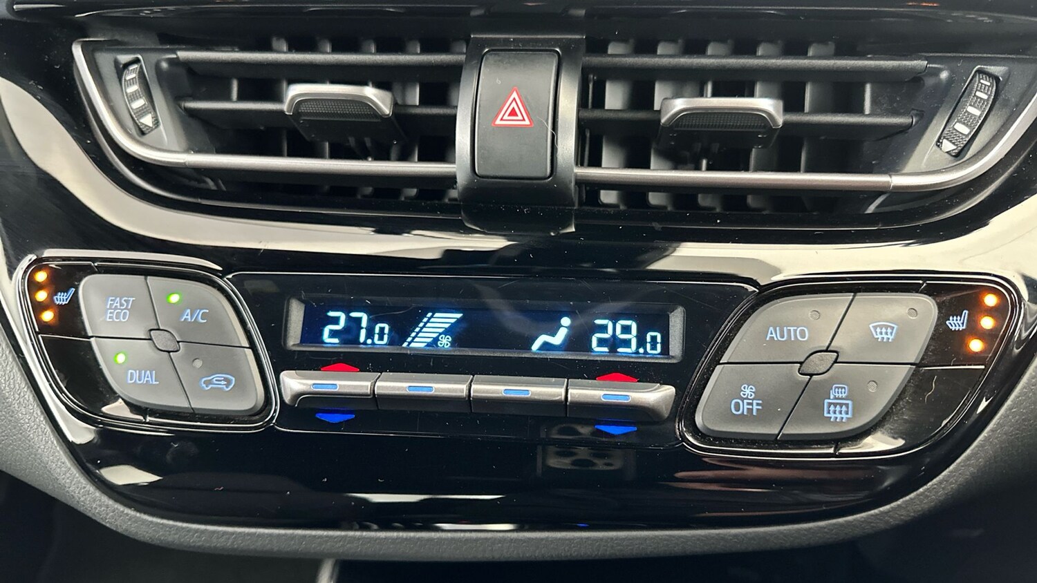 Used Toyota C-HR 2021 for sale - 78178190: Photo 28