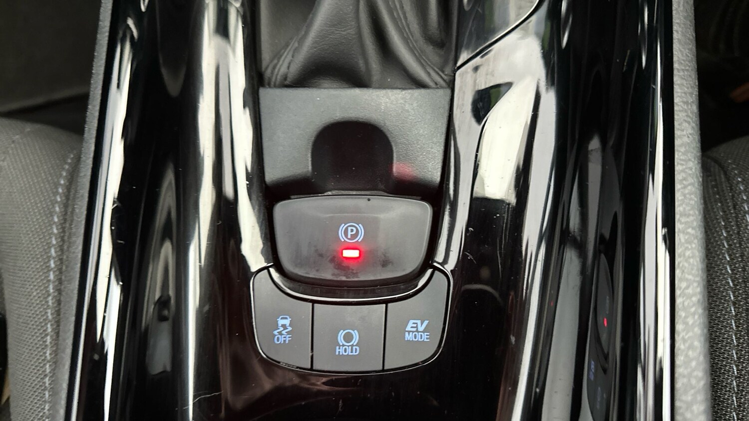 Used Toyota C-HR 2021 for sale - 78178190: Photo 29