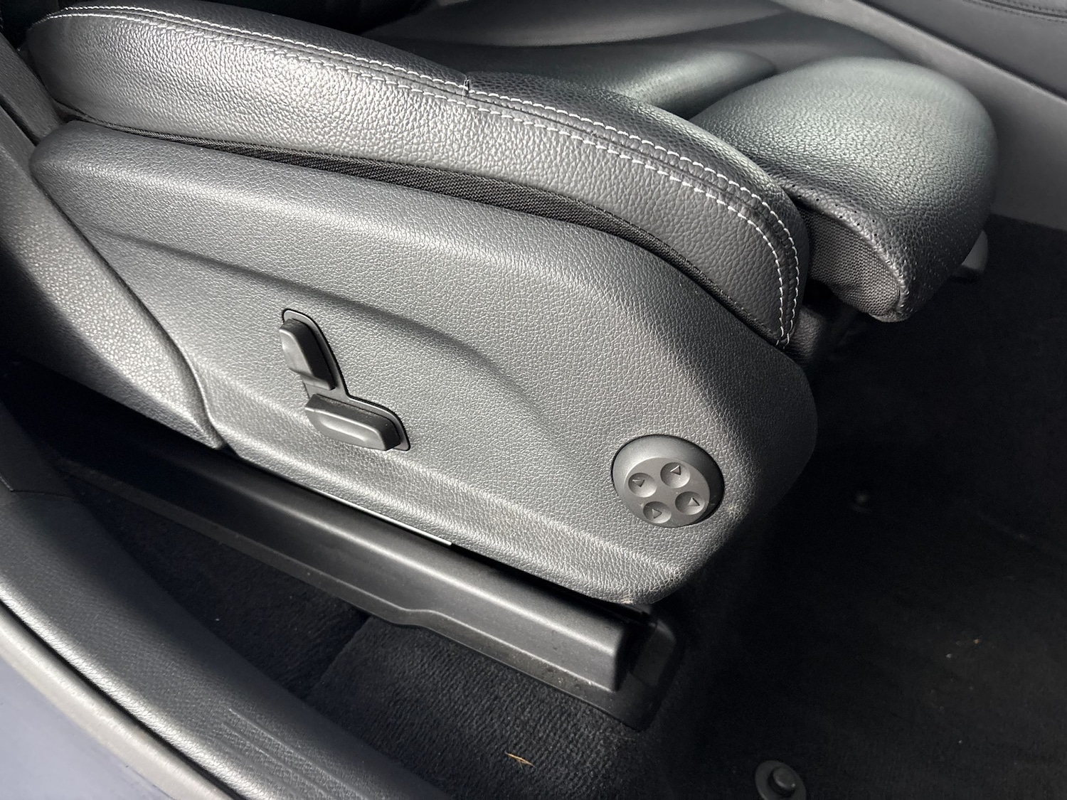 Used Mercedes-Benz EQC 2021 for sale - 76808200: Photo 27