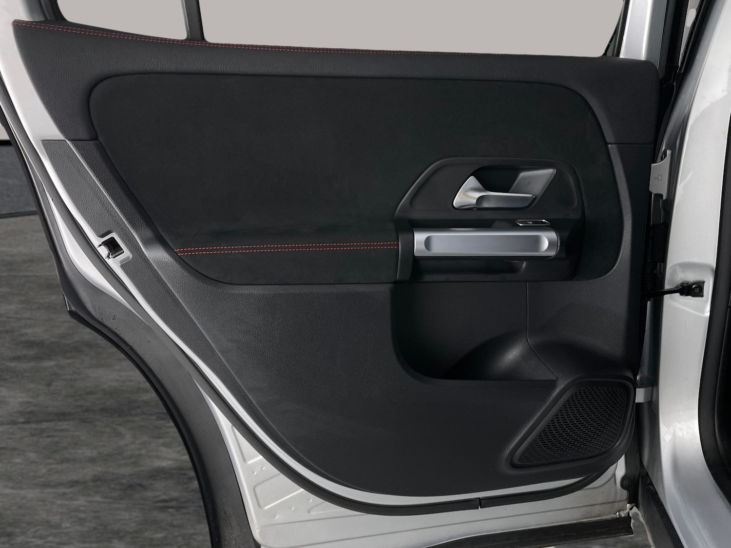 Used Mercedes-Benz EQB 2023 for sale - 78040043: Photo 32