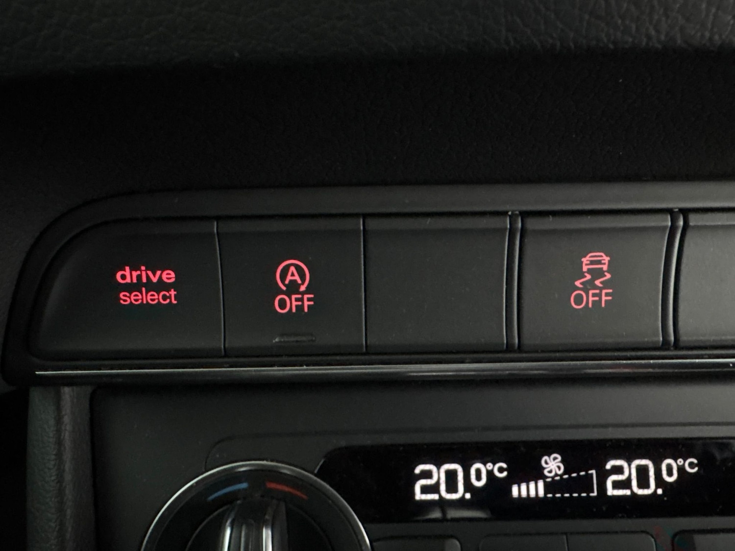 Used Audi Q3 2018 for sale - 76384809: Photo 23