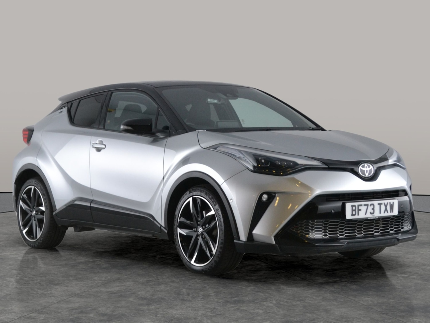 Used Toyota C-HR 2023 for sale - 76171370: Photo 17