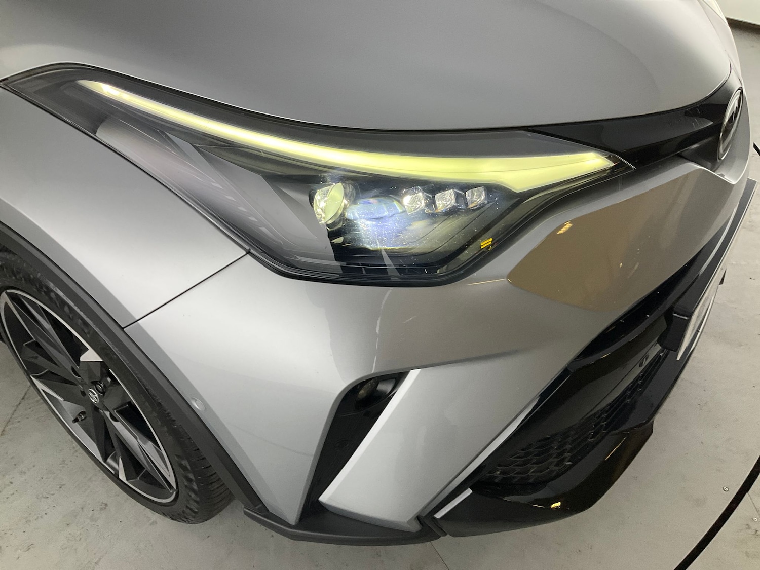 Used Toyota C-HR 2023 for sale - 76171370: Photo 6