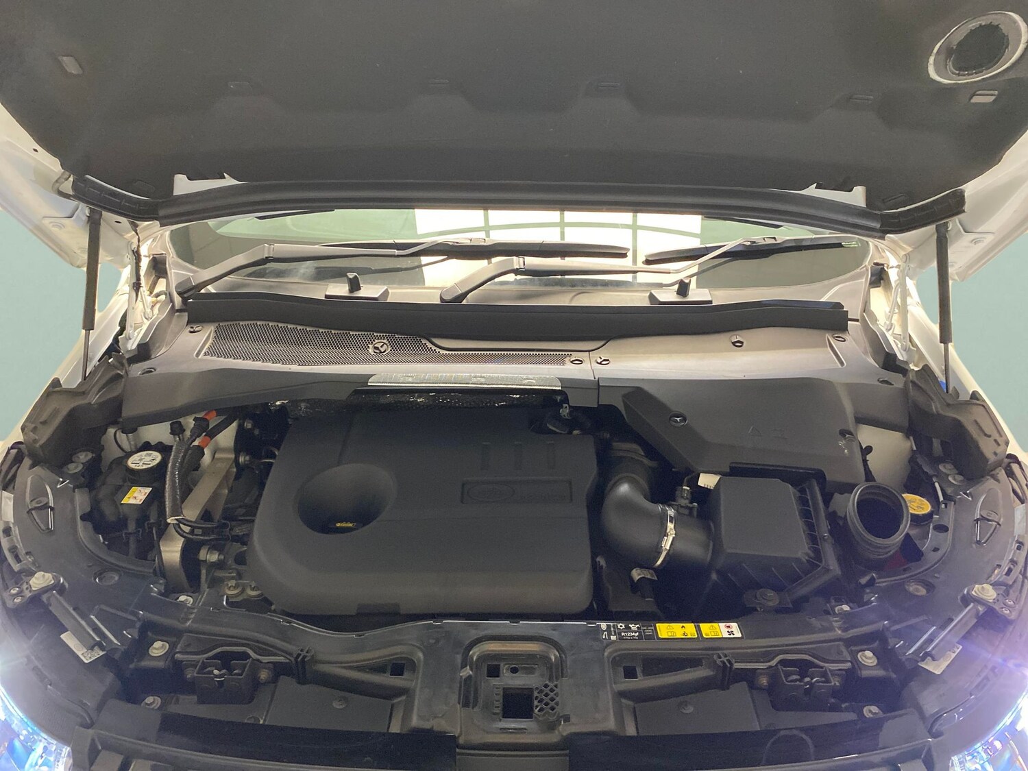 Used Land Rover Discovery Sport 2023 for sale - 78140622: Photo 32