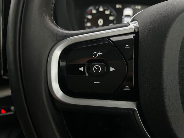 Used Volvo XC60 2019 for sale - 76022992: Photo 32