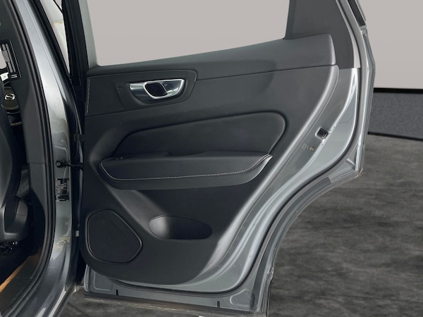 Used Volvo XC60 2019 for sale - 76022992: Photo 47