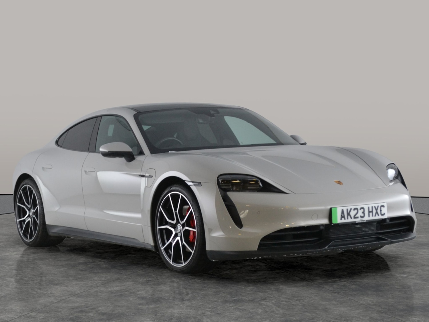 Used Porsche Taycan 2023 for sale - 77104432: Photo 14