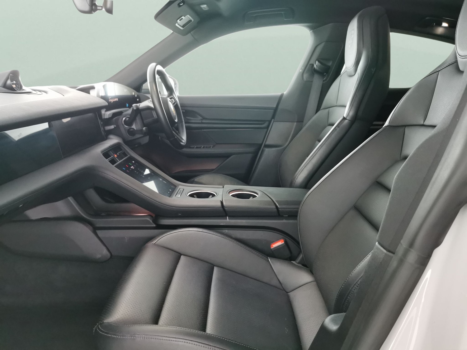 Used Porsche Taycan 2023 for sale - 77104432: Photo 4