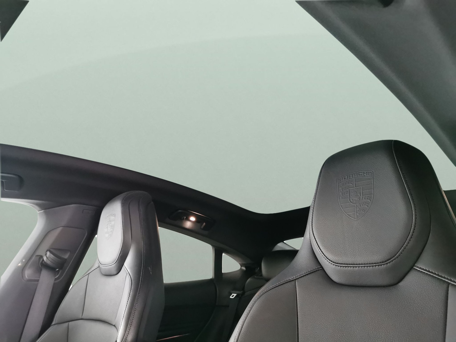 Used Porsche Taycan 2023 for sale - 77104432: Photo 5