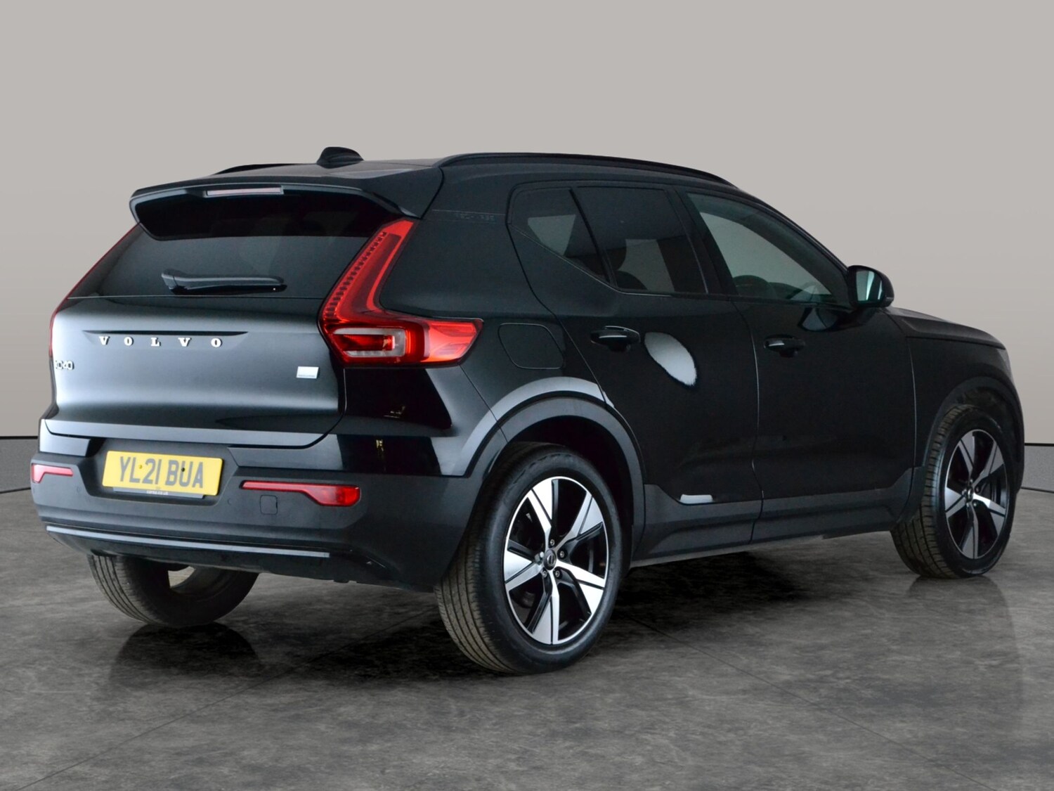 Used Volvo XC40 for sale - 77829703: Photo 10