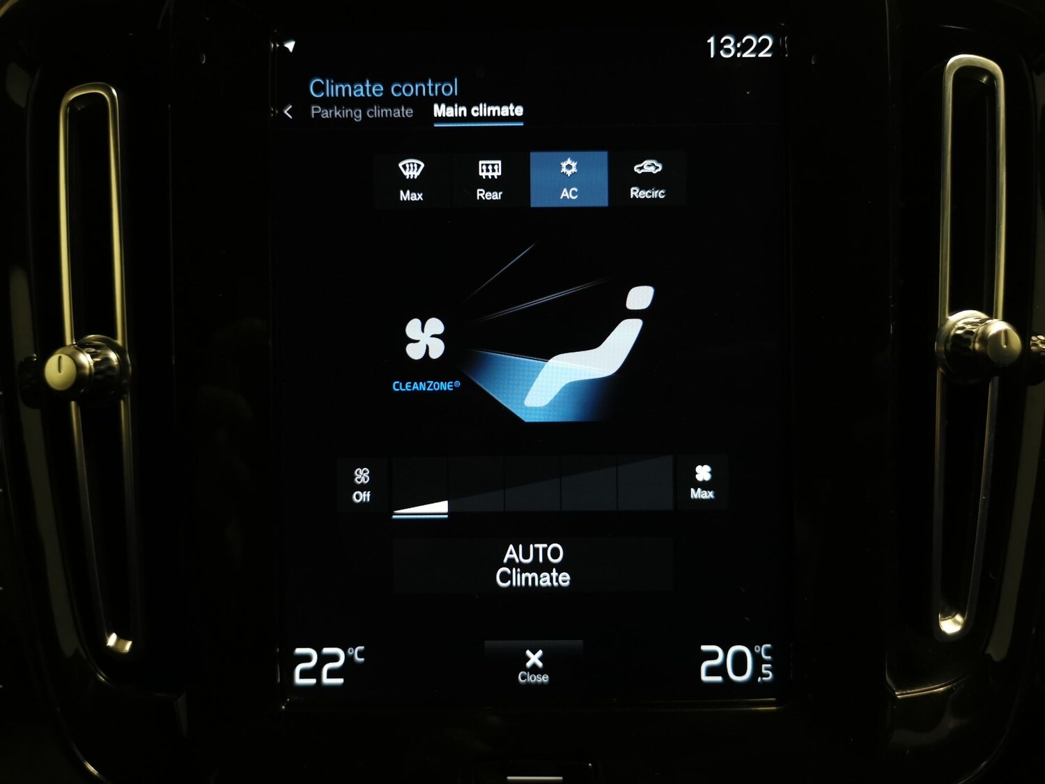 Used Volvo XC40 for sale - 77829703: Photo 15