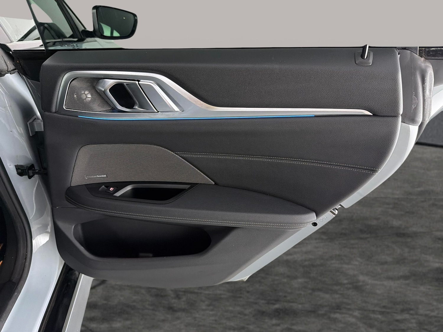 Used BMW i4 2024 for sale - 77069671: Photo 32