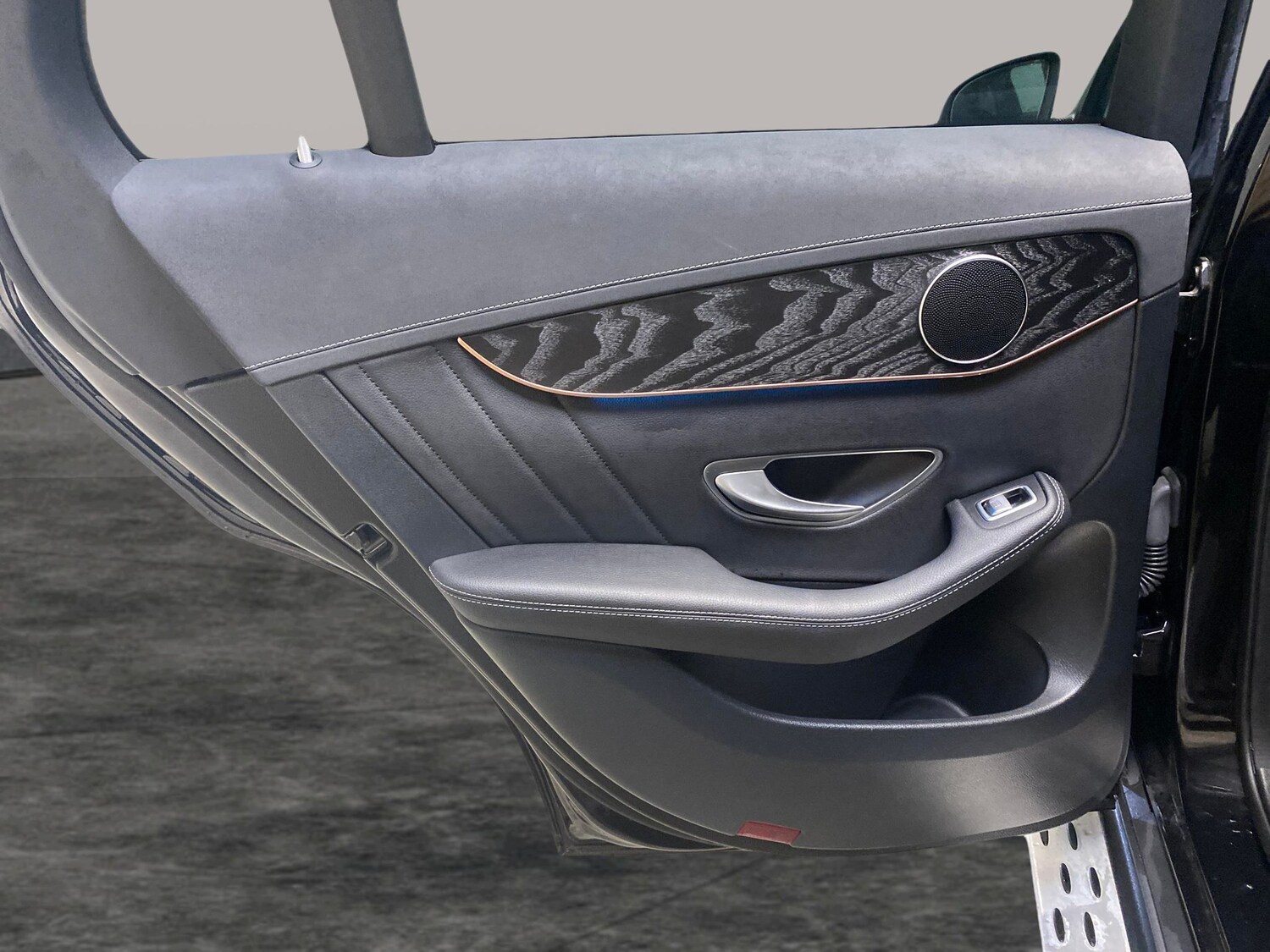 Used Mercedes-Benz EQC for sale - 78173329: Photo 28