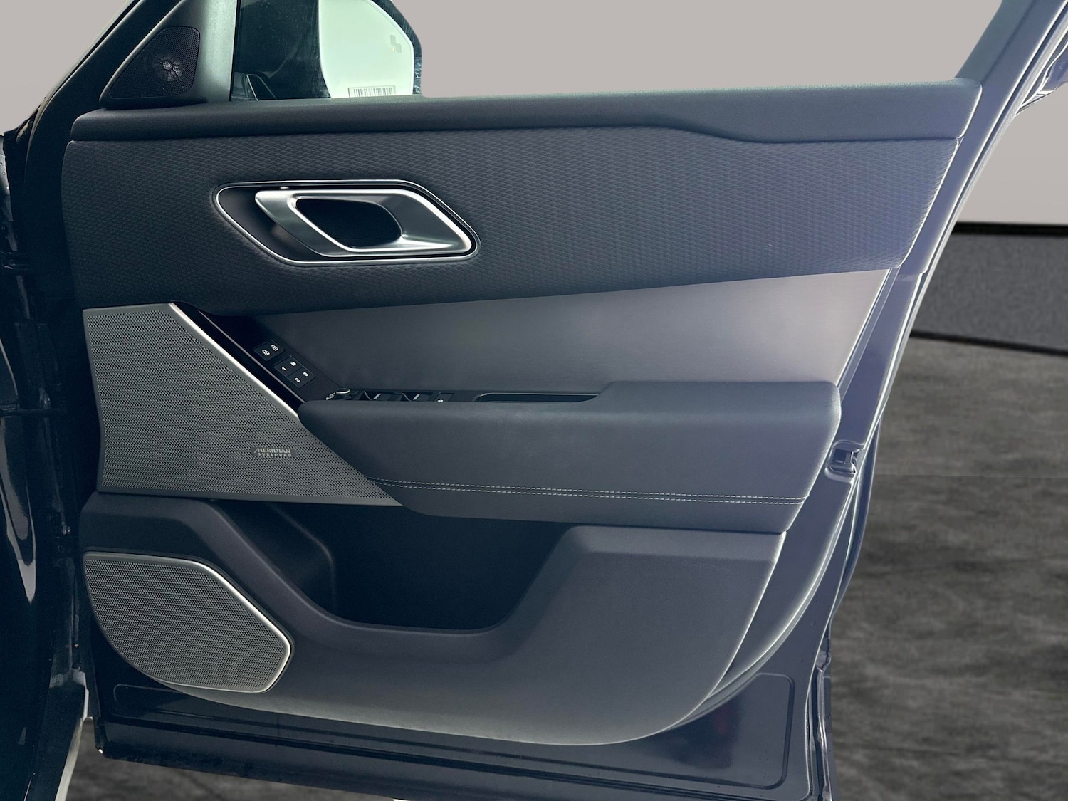 Used Land Rover Range Rover Velar 2022 for sale - 77846126: Photo 34