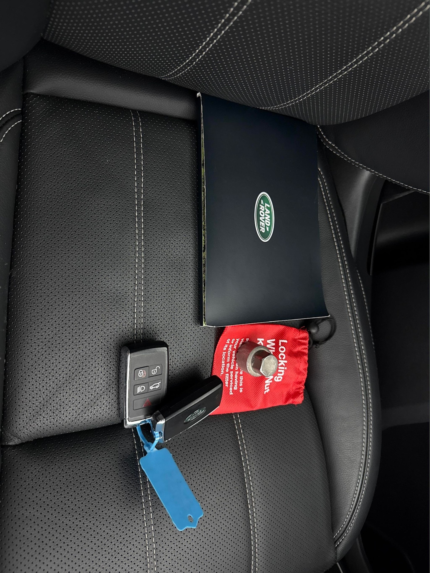 Used Land Rover Range Rover Velar 2022 for sale - 77846126: Photo 36