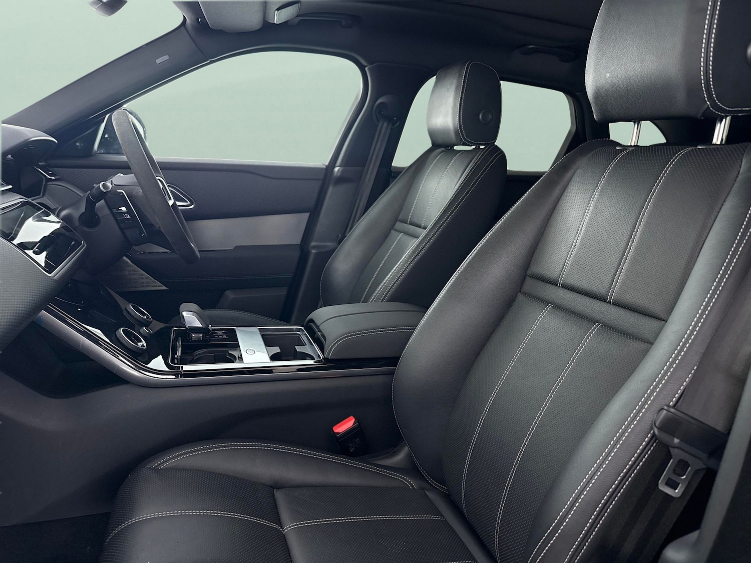 Used Land Rover Range Rover Velar 2022 for sale - 77846126: Photo 4