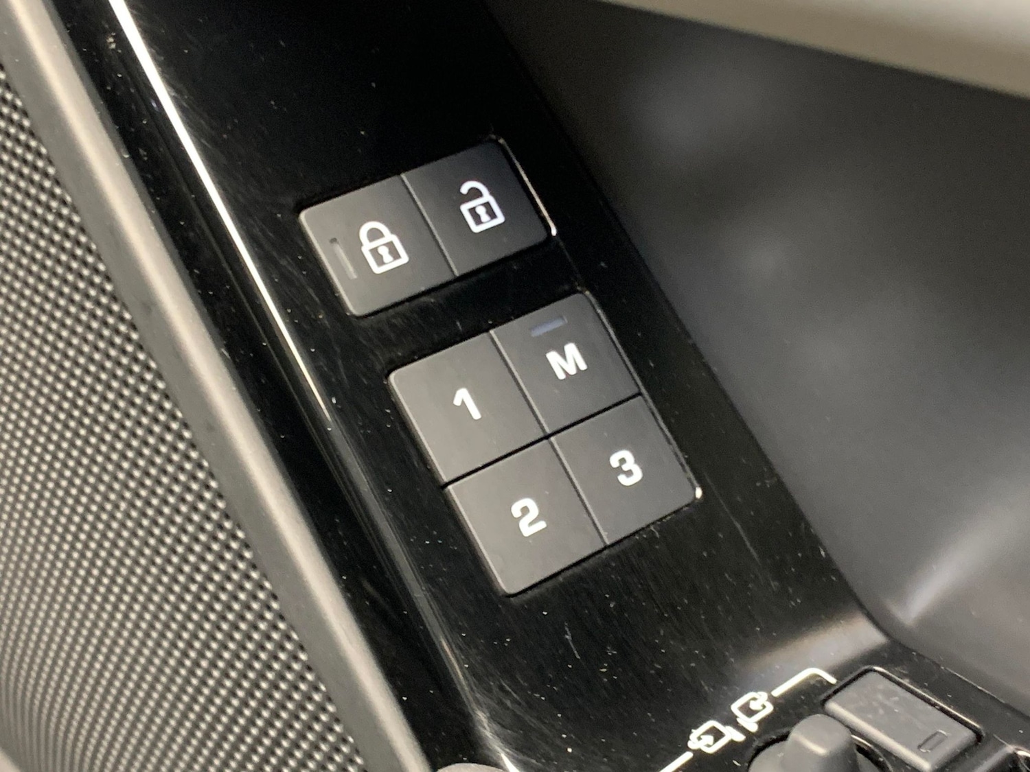 Used Land Rover Range Rover Velar 2024 for sale - 76935092: Photo 17