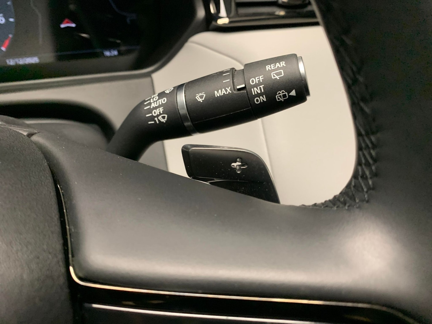 Used Land Rover Range Rover Velar 2024 for sale - 76935092: Photo 27