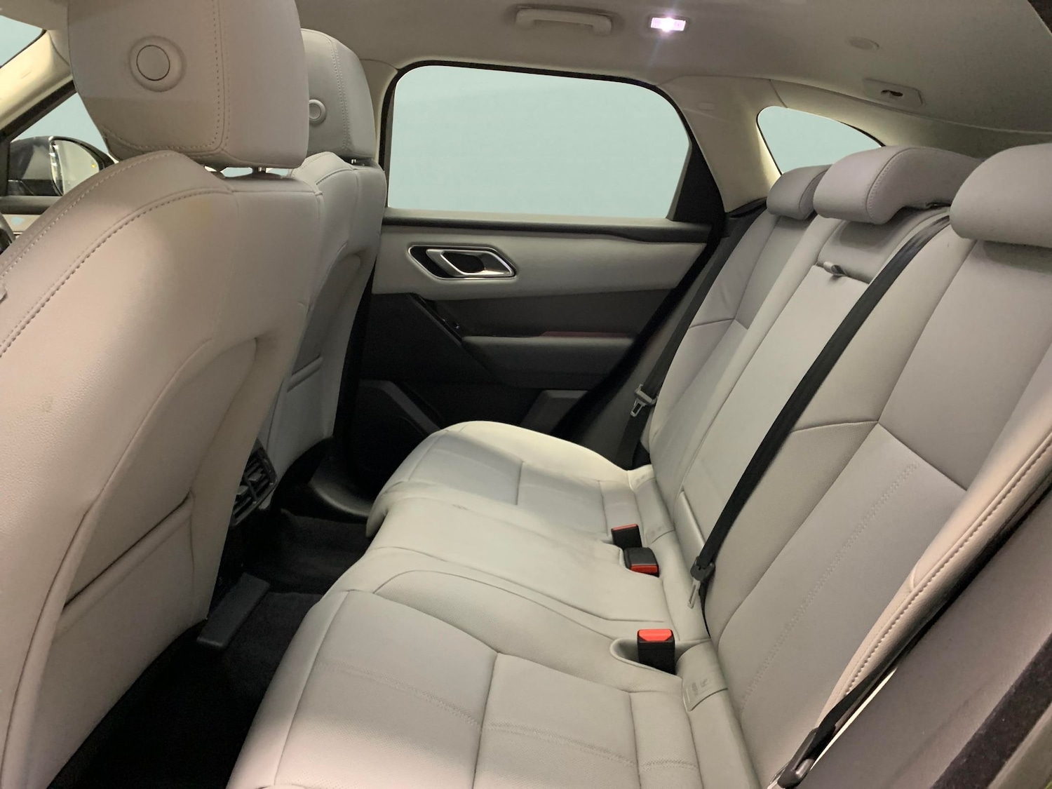 Used Land Rover Range Rover Velar 2024 for sale - 76935092: Photo 35