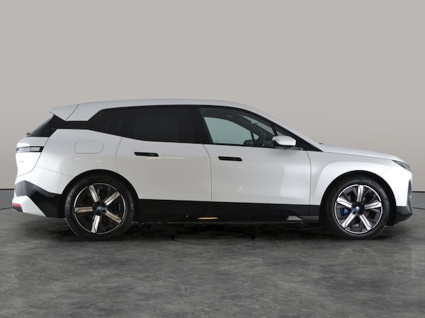 Used BMW iX 2022 for sale - 76147172: Photo 17