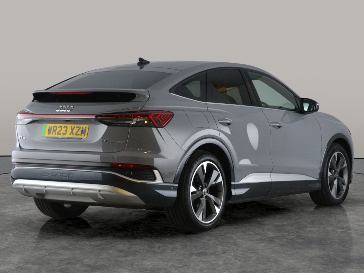 Used Audi Q4 e-tron 2023 for sale - 77234330: Photo 10