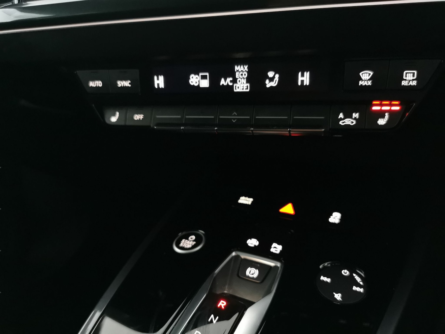 Used Audi Q4 e-tron 2023 for sale - 77234330: Photo 21