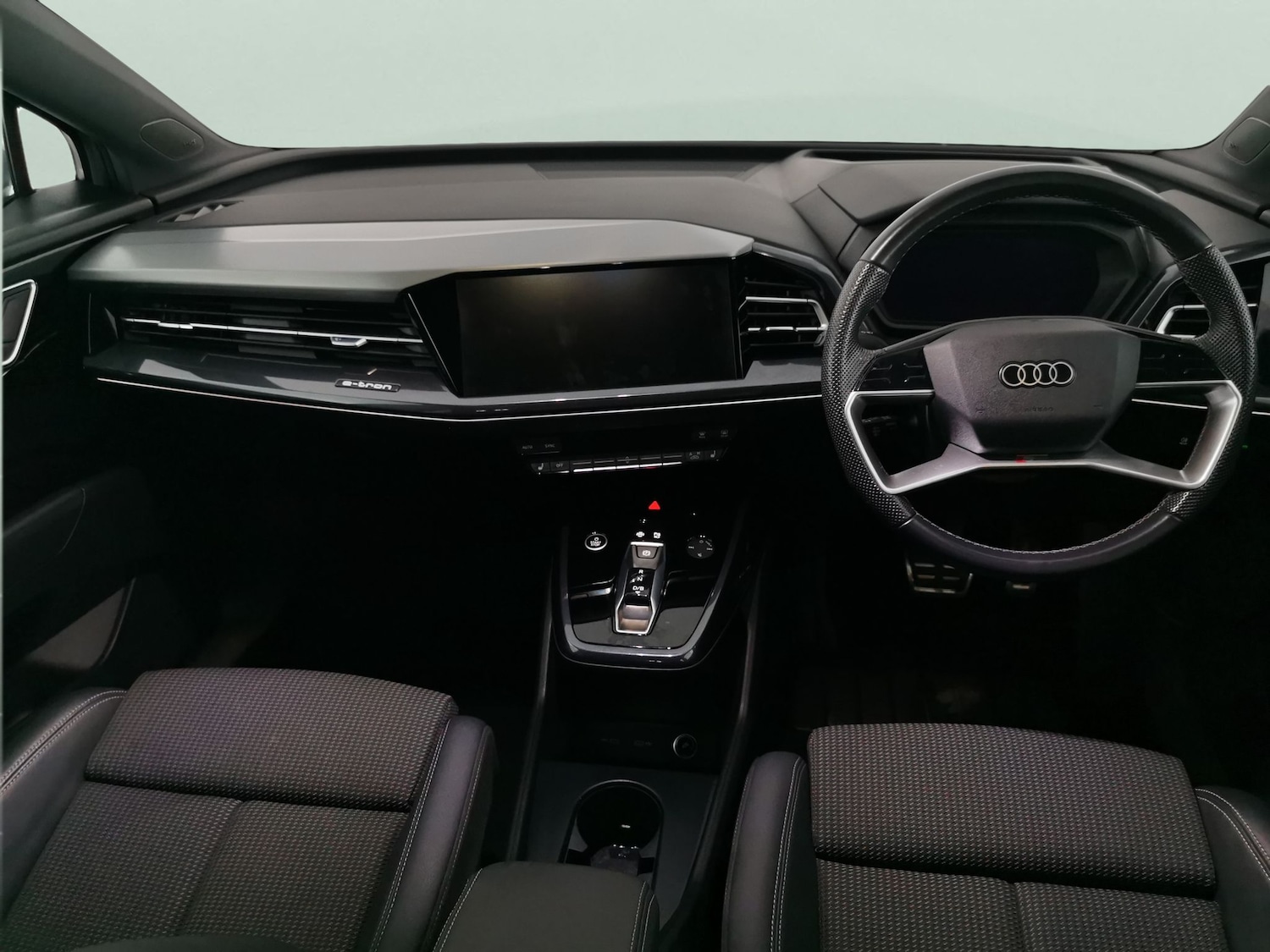 Used Audi Q4 e-tron 2023 for sale - 77234330: Photo 7