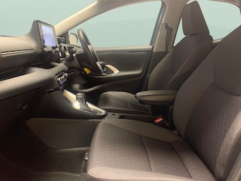 Used Toyota Yaris 2021 for sale - 79232820: Photo