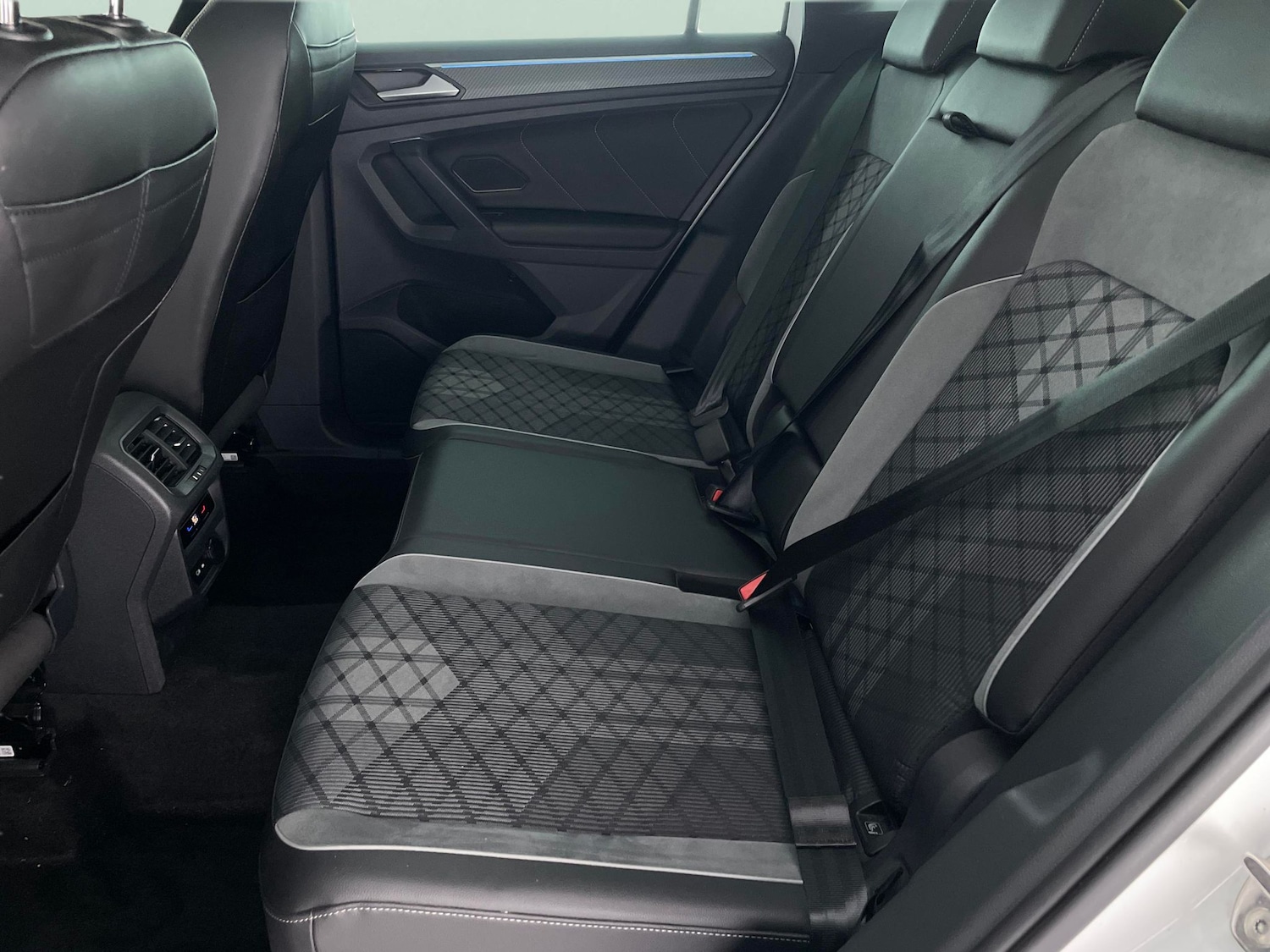 Used Volkswagen Tiguan 2021 for sale - 77099370: Photo 32