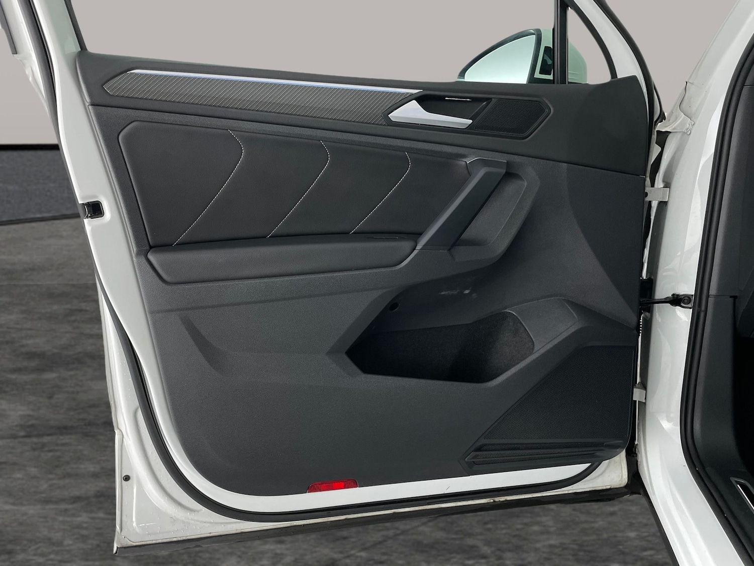 Used Volkswagen Tiguan 2021 for sale - 77099370: Photo 33