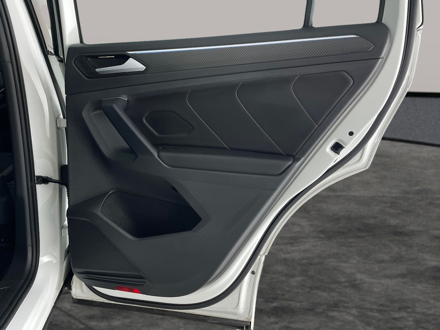 Used Volkswagen Tiguan 2021 for sale - 77099370: Photo 35