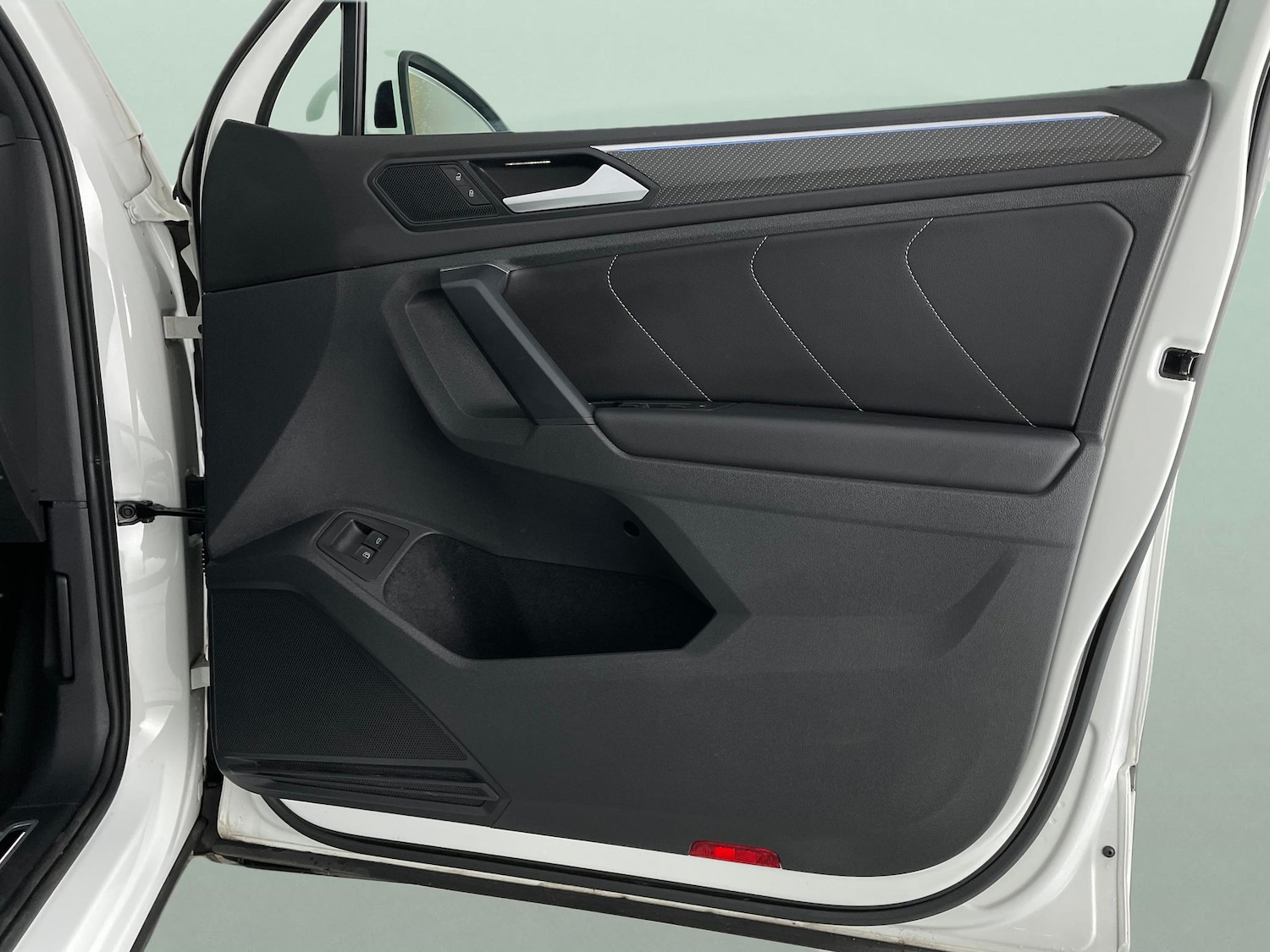 Used Volkswagen Tiguan 2021 for sale - 77099370: Photo 36