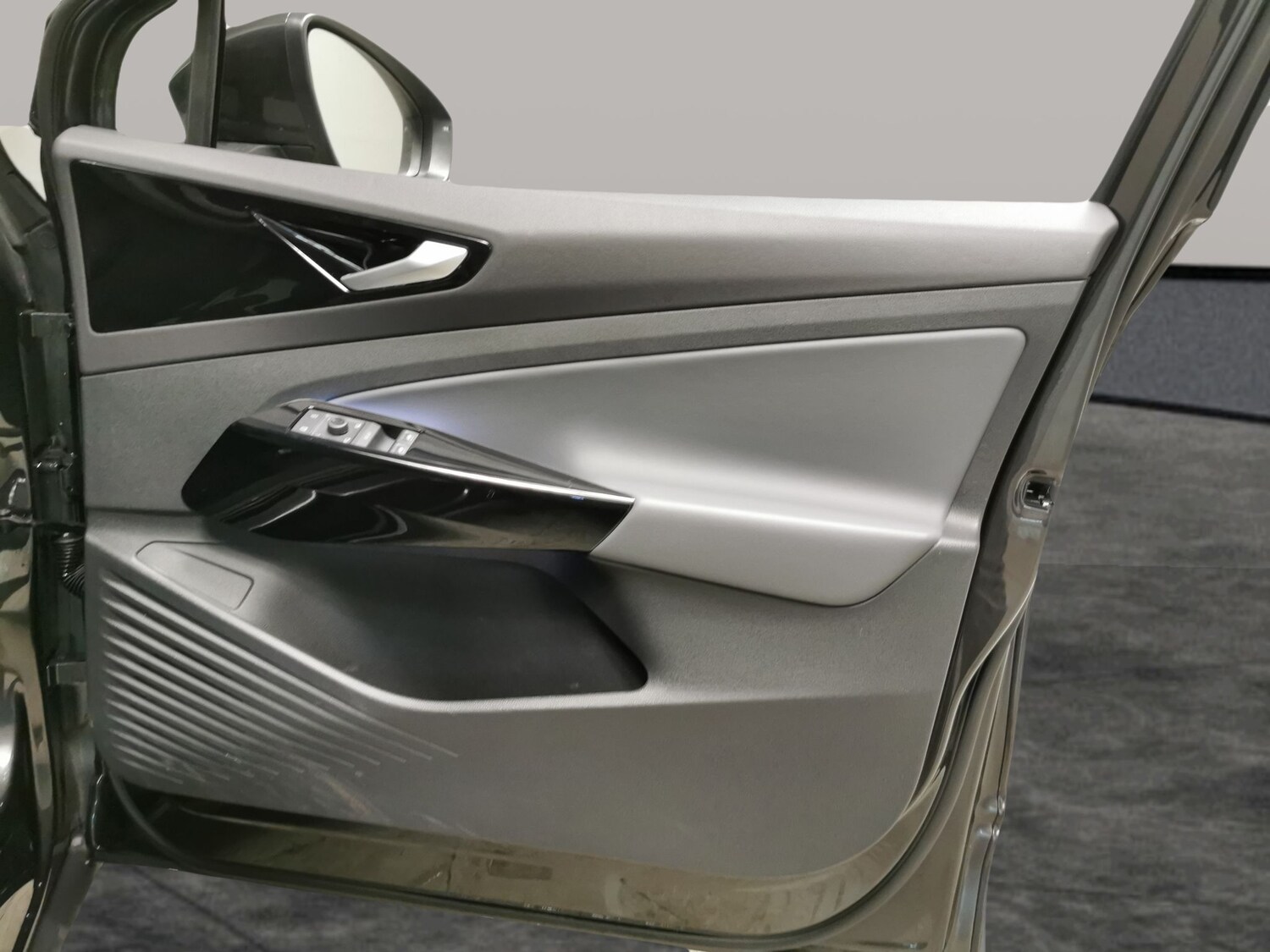 Used Volkswagen ID.4 2023 for sale - 78055495: Photo 32