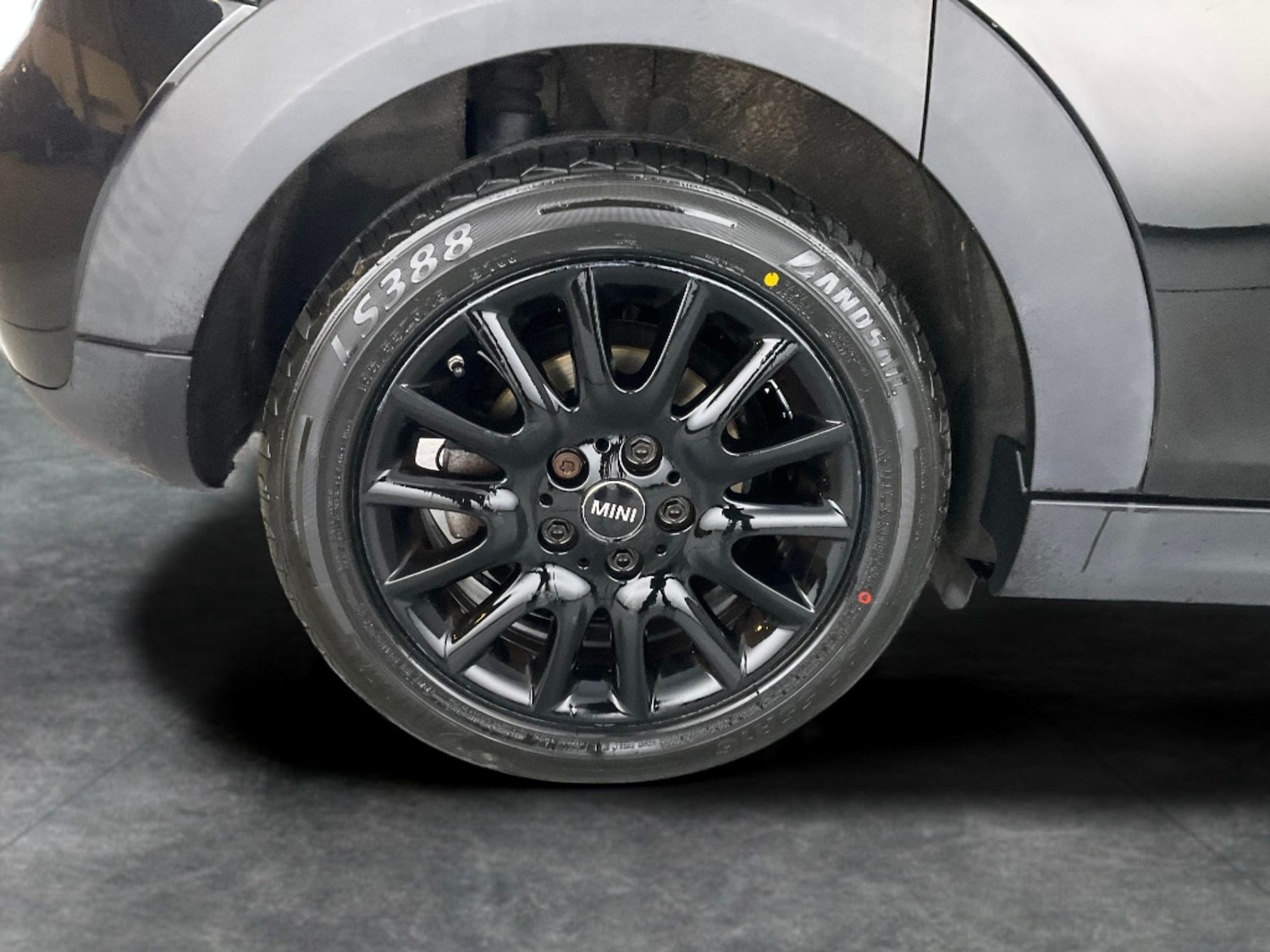 Used MINI Hatch 2017 for sale - 76162467: Photo 27